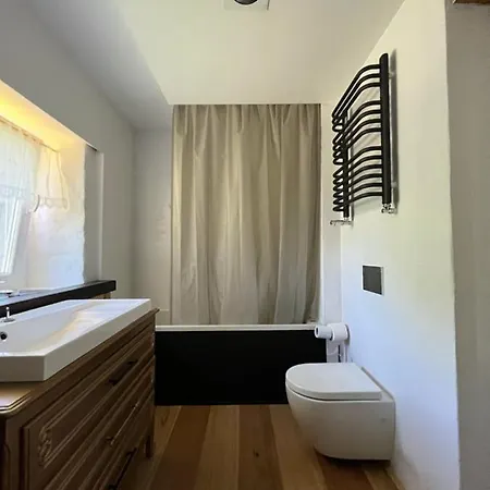 Mieszkanko 아파트 *